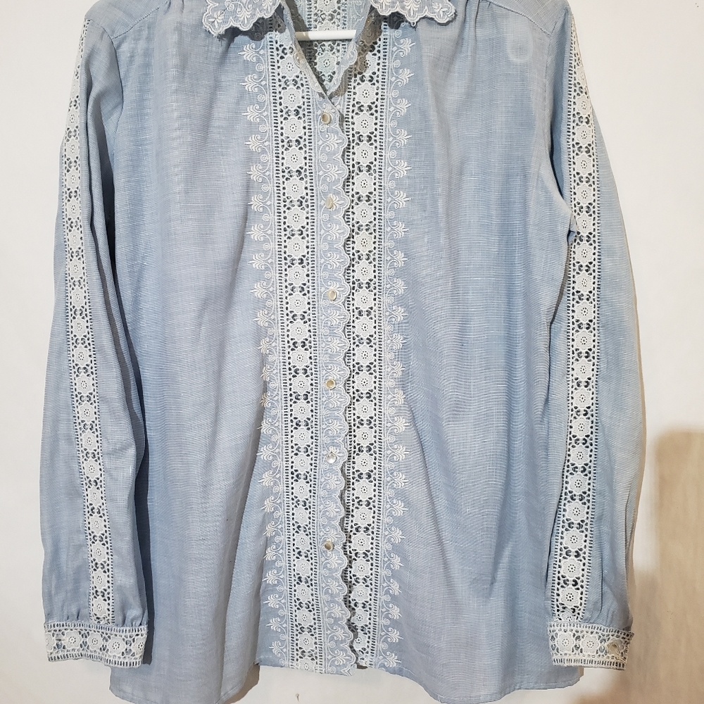 Vintage adelaar lace button up blouse - Picture 2 of 13
